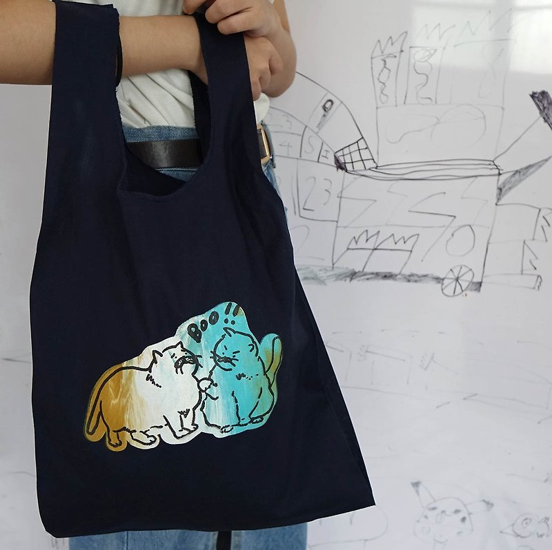 Hand brush blooming BOO cat navy blue cotton vest bag - Handbags & Totes - Cotton & Hemp Blue