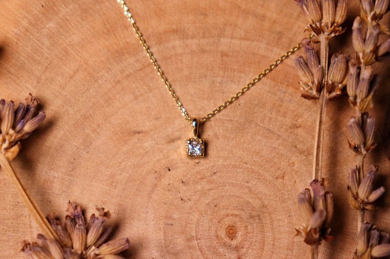 [Hua Rin a kari series] 5 points princess cut diamond/k18 - Necklaces - Precious Metals Gold