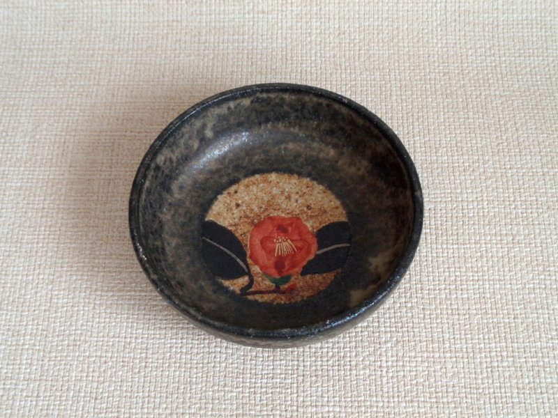 浅鉢 金銀彩紅椿a - 碗 - 陶 黑色