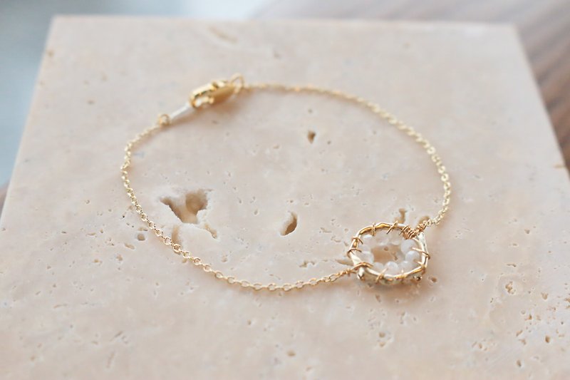 Bracelet moonstone semi-precious stone-you are surrounded- - Bracelets - Semi-Precious Stones White
