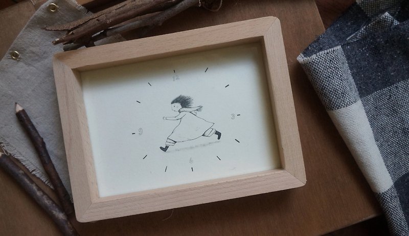 Running desperately _ wooden frame painting - กรอบรูป - ไม้ สีนำ้ตาล