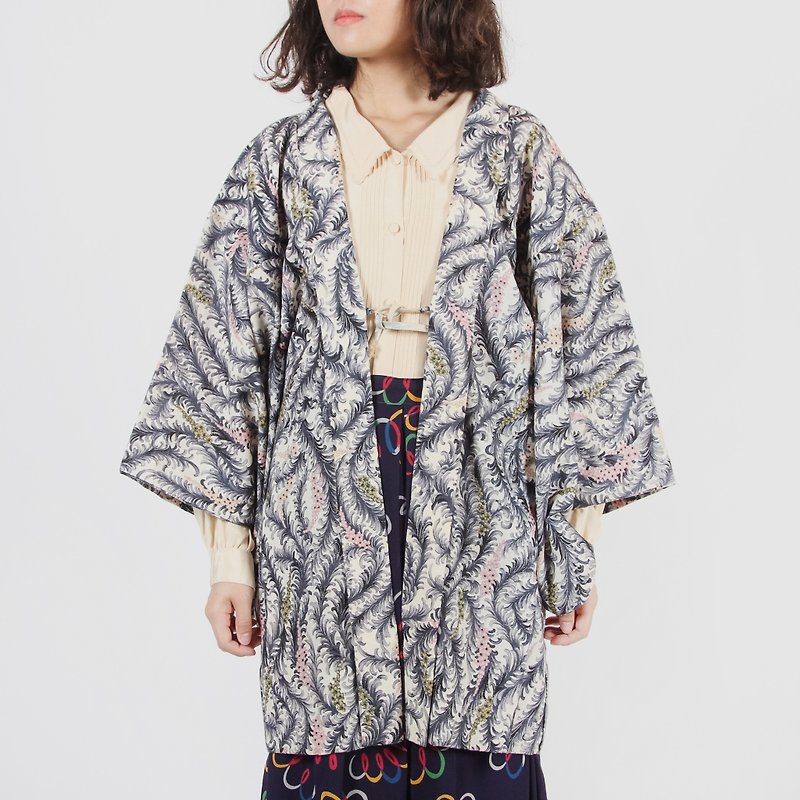 [Egg plant ancient] rolled flower vine vintage kimono feather weaving - Women's Casual & Functional Jackets - Polyester Pink