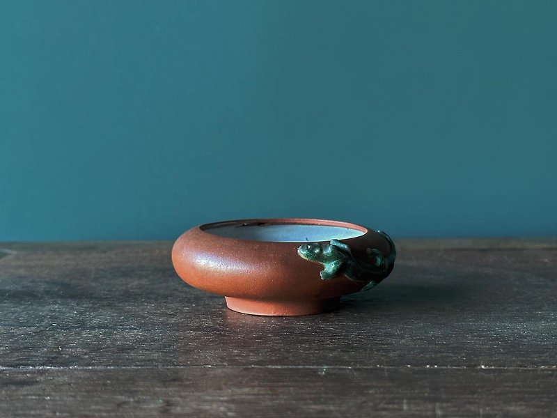 日本は古い紫砂グリーンの盤龍模様のペンウォッシュを復活させました - その他 - 陶器 