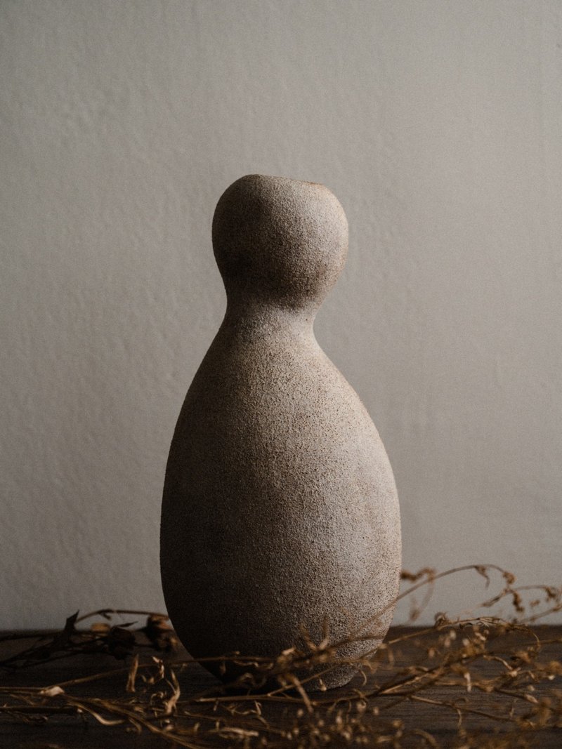 Yuqi·Body|Flower vessel - Pottery & Ceramics - Pottery Brown