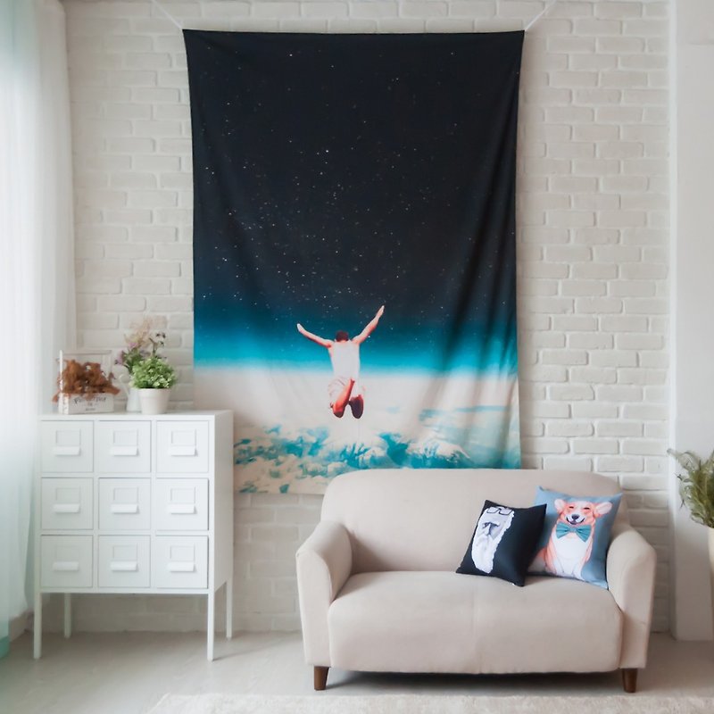 Falling With A Hidden Smile-壁幔 Wall Tapestry-家飾掛布 禮物 - 牆貼/牆身裝飾 - 聚酯纖維 藍色