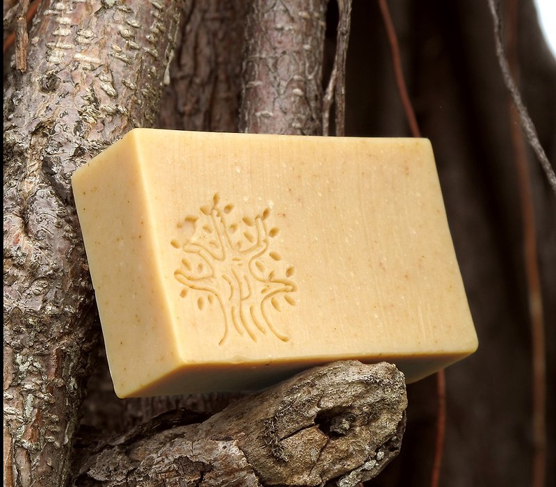 檜木豆乳皂 - 肥皂/手工皂 - 植物．花 金色