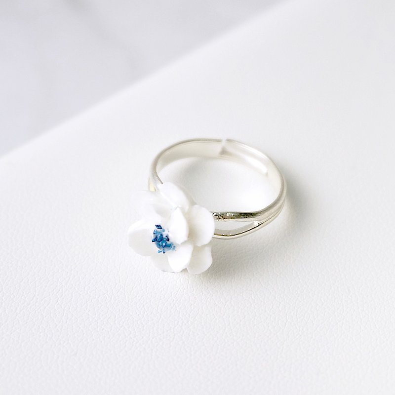 Blue-and-White Porcelain Color Camellia Ring =Flower Piping= - แหวนทั่วไป - ดินเหนียว สีน้ำเงิน