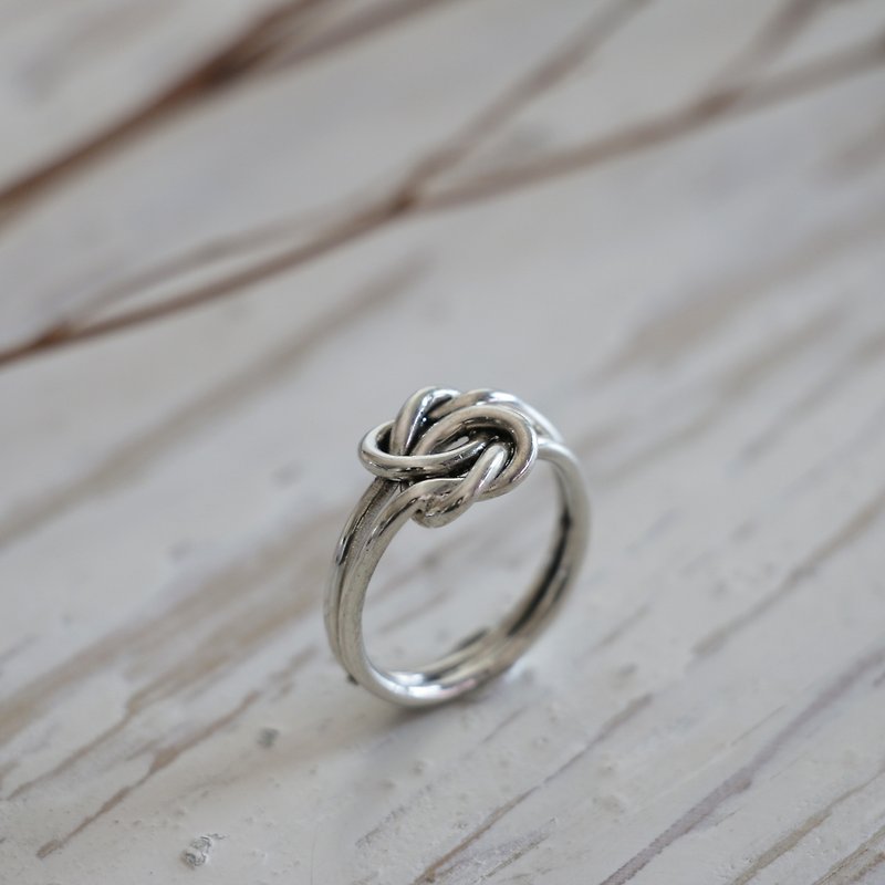 絲帶結蝴蝶結無限環聲明最小的愛手工銀簡單可愛 - 戒指 - 其他金屬 銀色