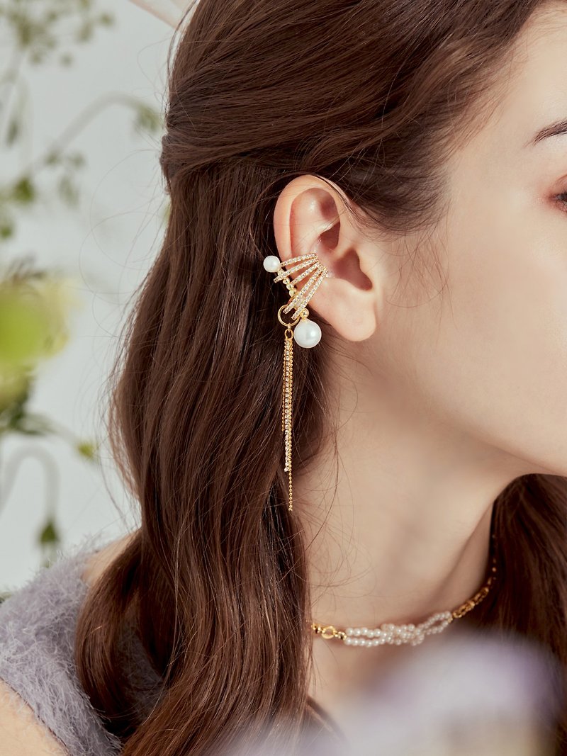 Keep the fairy tale. MUCHAT handmade 14+18KGP zircon Stone tassel ear cuff (single) - Earrings & Clip-ons - Other Metals Gold