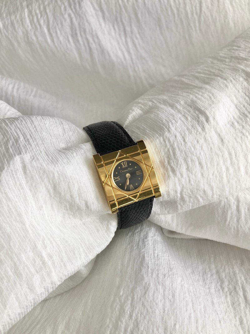 【 日本直送　名牌中古包 】Christian Dior カナージュ 腕時計 ゴールド ブラック クォーツ d82-150 vintage jbaiuk - 女錶 - 其他材質 黑色