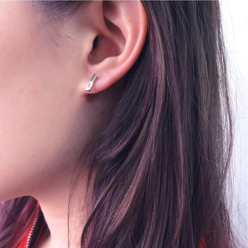 Happiness drop sterling silver earrings (white K gold) - ต่างหู - เงินแท้ สีเงิน