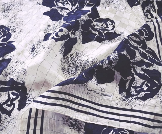 【美品】Valveto Garavaniスカーフ VALENTINO GARAVANI Fringed embellished velvet scarf | NET-A-PORTER