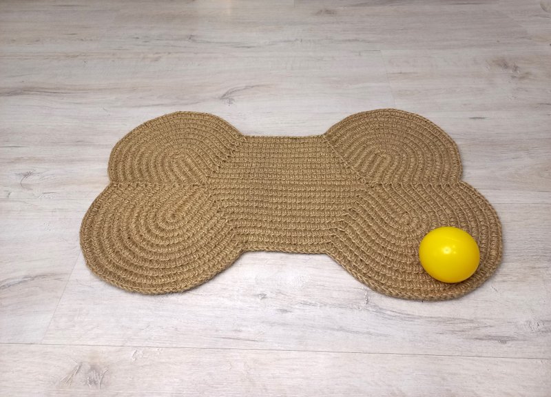 Jute pet rug Bone shape Mat pet Placemat or scratching post Coaster - 客製化寵物商品 - 環保材質 卡其色