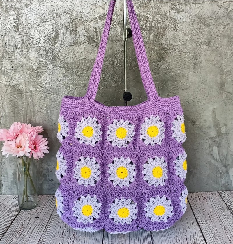 กระเป๋าถักเชือกฟอกดอกเดซี่ Granny Square flowers - กระเป๋าถือ - ผ้าฝ้าย/ผ้าลินิน 