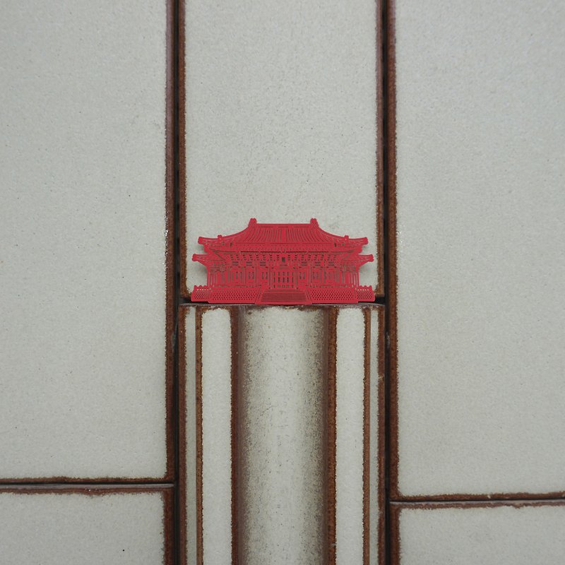 麥麥藏寶圖-國家戲劇院 紙雕書籤 | 在地文化 歷史建築 文具送禮 - 書籤 - 紙 紅色
