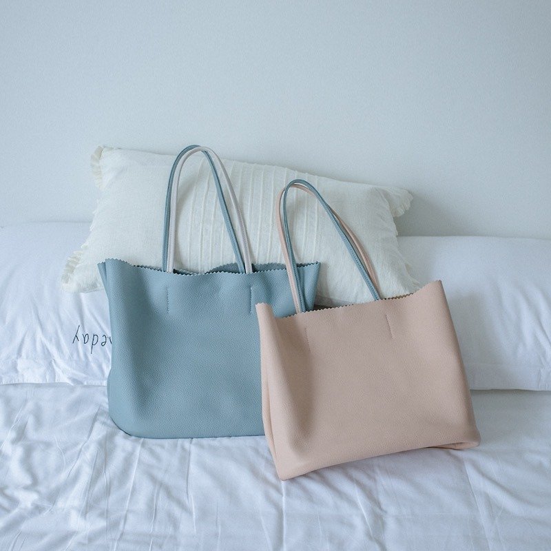 Light pink / blue gray original design new minimalist elegant wild round bottom tooth mouth real leather commuter Tote handbag Tote shopping bag magnetic clasp no zipper | Gu Liang original design creative leather - กระเป๋าถือ - หนังแท้ สึชมพู