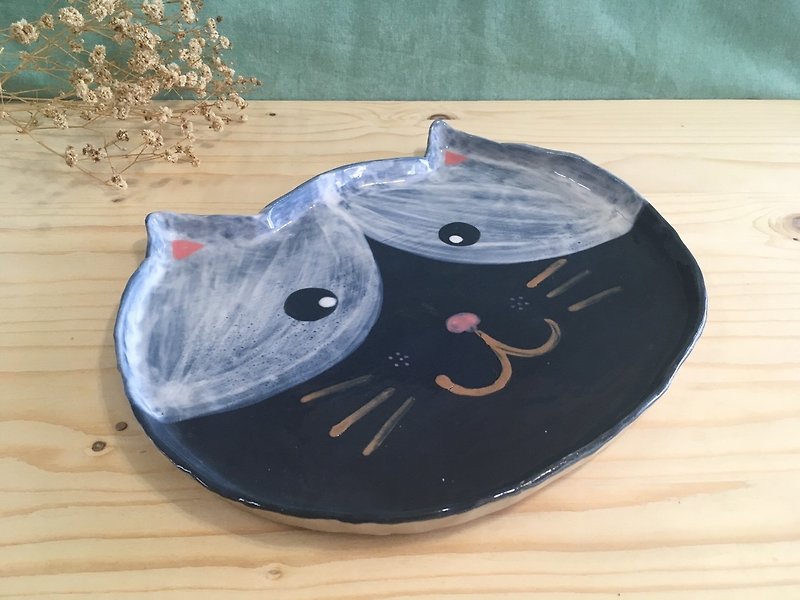 貓咪大陶盤 - 碟子/醬料碟 - 陶 黑色