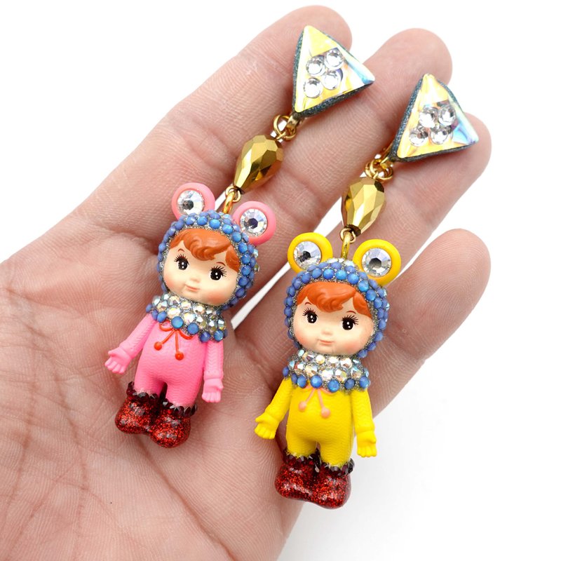彩色珠寶風 復古娃娃綴寶石施華洛水晶耳環耳夾 可訂製水晶顏色 - 耳環/耳夾/耳骨夾 - 其他金屬 