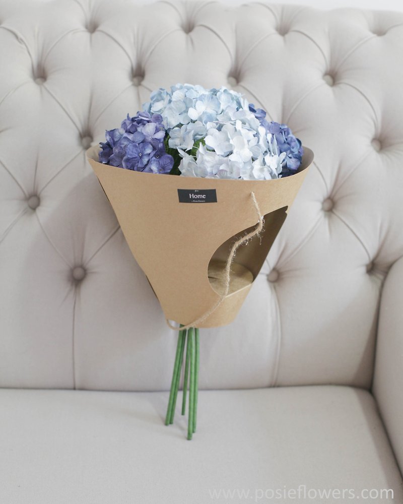 Blue Sea Hydrangea Paper Cone for Home Decoration - Wood, Bamboo & Paper - Paper Blue