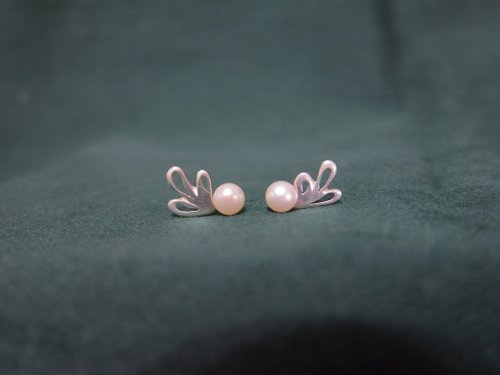 微。WEI metalsmith 飛揚 珍珠耳環