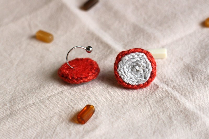 刺繡耳環 202 快樂珊瑚 / 耳夾款 - 耳環/耳夾/耳骨夾 - 繡線 紅色