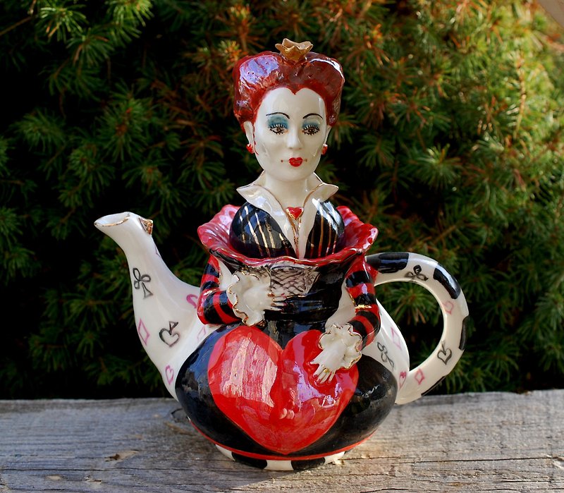 Handmade porcelain teapot, Alice in Wonderland ,Red Queen ,Teapot figurine - Teapots & Teacups - Porcelain Multicolor