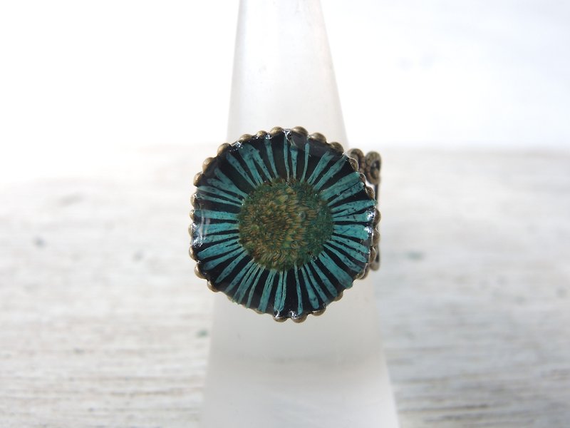 Real Flower Lace Ring - General Rings - Plants & Flowers Blue