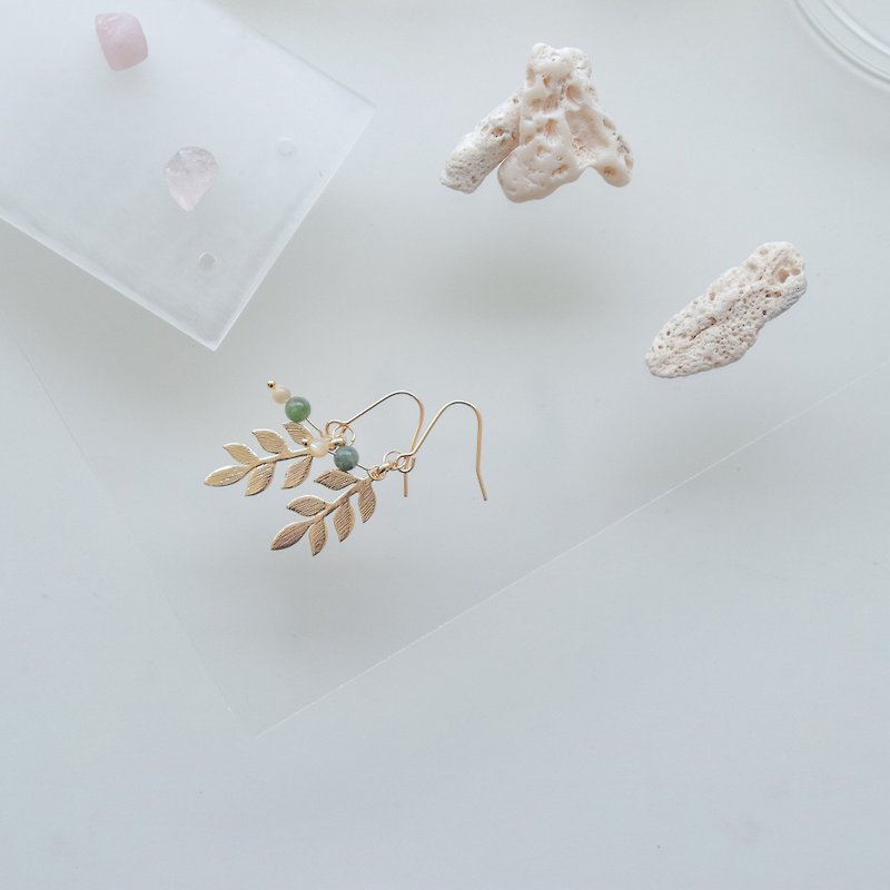 Natural stone 14k gold earrings-leaf / ear pin / clip / can be customized