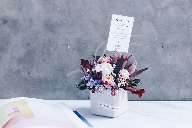 Arrangement! 【God of Guardian-Hestia】 Dry Flower Table Flower Desk Gift - ของวางตกแต่ง - พืช/ดอกไม้ สีม่วง