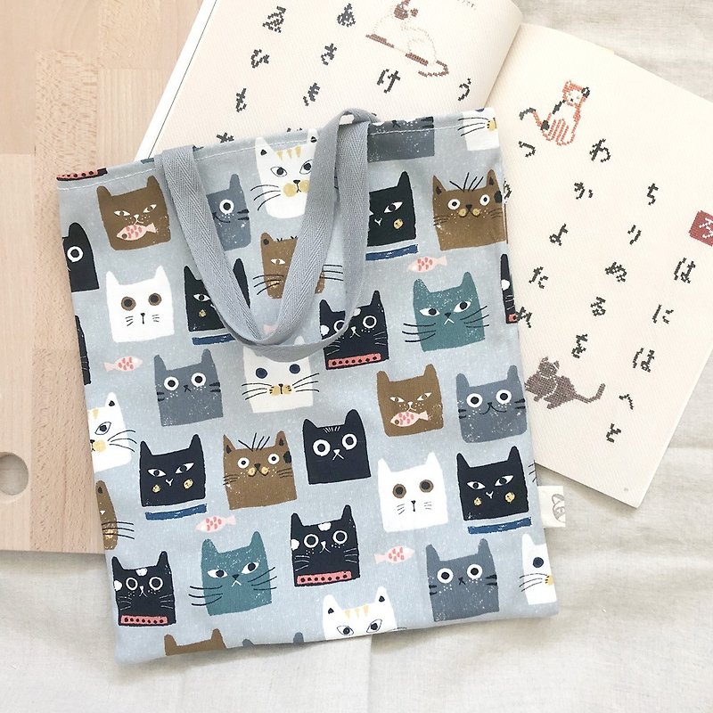 Simple tote bag/shopping bag  -   Cats - กระเป๋าถือ - ผ้าฝ้าย/ผ้าลินิน สีเทา
