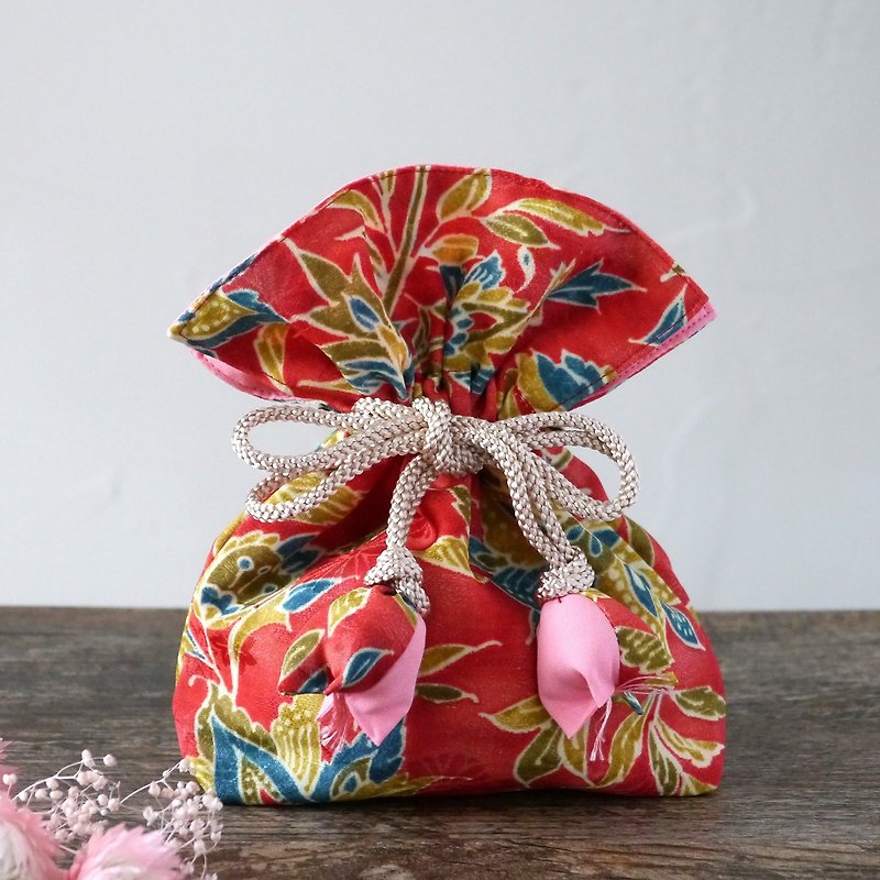 Happiness purse FUGURO Kikubun Fall leaves - Toiletry Bags & Pouches - Cotton & Hemp Red