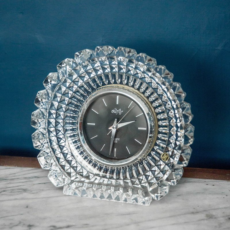 SECLUSION OF SAGE / LOFTY crystal glass timepiece - Clocks - Glass Transparent