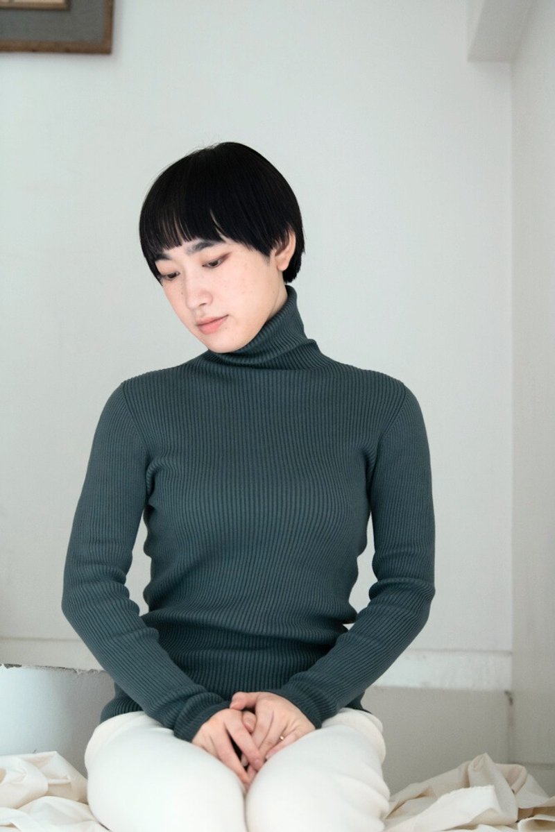 【榊(サカキ)染め】Organic Cotton無縫製　Cuff borderリブタートルセーター - 女上衣/長袖上衣 - 棉．麻 灰色