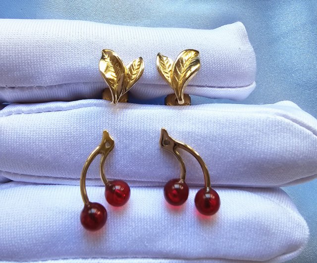 Vintage on sale cherry earrings