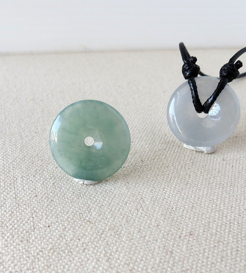 【Ping An‧Ru Yi】 Ice Floating Snow and Snow Clasp Jade Korean Wax Necklace WBG * - Long Necklaces - Gemstone Black