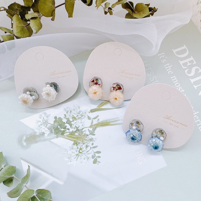 Eternal Dried Flower Earrings Preserved Flower Real Flower Earrings Real Flower Clip-On Preserved Flower Earrings Earrings - Earrings & Clip-ons - Plants & Flowers White