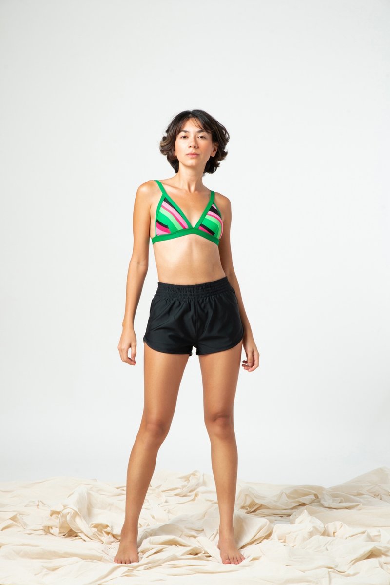 BLACK HIGH WAISTED SURF SHORTS - 女泳衣/比基尼 - 其他材質 