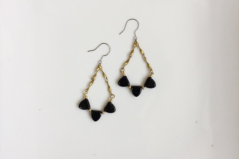 Star Fam brass style earrings - Earrings & Clip-ons - Other Metals Black