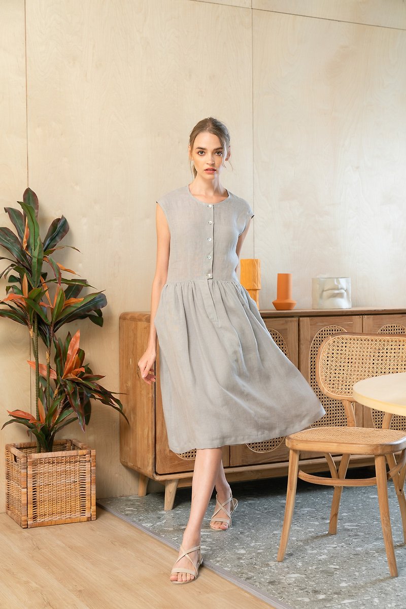 Linen Front Button Midi Dress with headband. Gathered waist and pearl buttons - 洋裝/連身裙 - 棉．麻 灰色