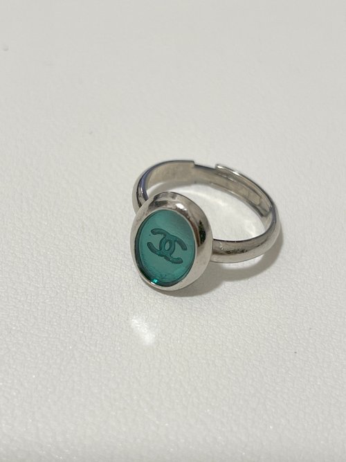 RARE TO GO VINTAGE 日出中古研究所 | 中古名牌選品店 Chanel 稀有綠色CC橢圓牌銀色中古戒指 日本中古二手vintage