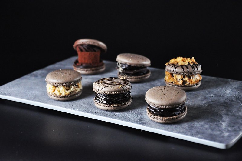 ENDURE Food Design French Chocolate Macaron - Cake & Desserts - Other Materials 