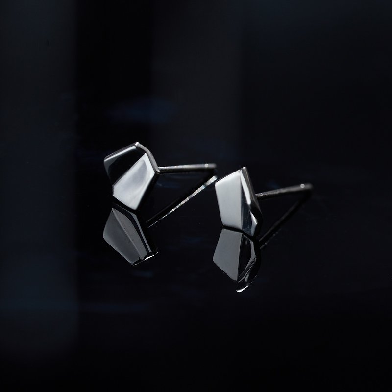 Azoth | 幾何折角耳環 五角形 - 耳環/耳夾 - 純銀 銀色