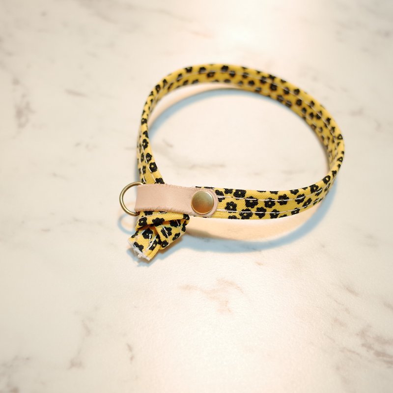 Cat collar, leopard, yellow small floral can be worn on both sides, additional tag can be purchased - Collars & Leashes - Cotton & Hemp 