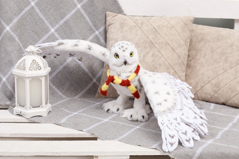 DIGITAL POSTCARD Handmade Home Decor Snowy Harry Potter Owl from Faux Fur - 電子喜帖/賀卡/邀請函 - 其他材質 