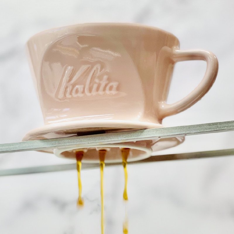 【日本】Kalita x Hasami 101系列 波佐見燒陶瓷濾杯 (珊瑚粉) - 咖啡壺/手沖壺 - 陶 粉紅色
