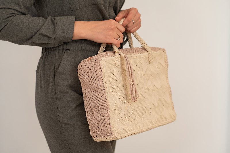 Macrame bag, crochet bag, handmade bags, handbag, knitted bag, going out bag, ma - กระเป๋าถือ - เส้นใยสังเคราะห์ สีนำ้ตาล