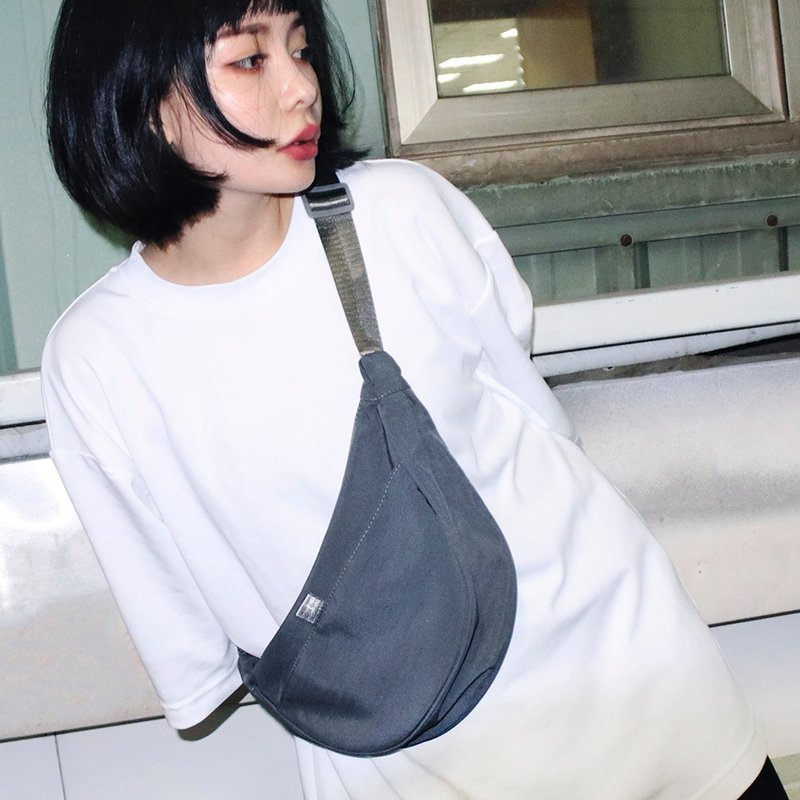 【YUN JOIN】EffoEase half-moon shoulder bag - กระเป๋าแมสเซนเจอร์ - ไฟเบอร์อื่นๆ สีส้ม