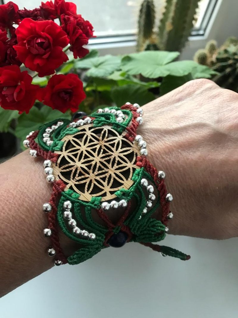 Lapis Lazuli Flower of Life Watch bracelet macrame - 手鍊/手環 - 木頭 咖啡色