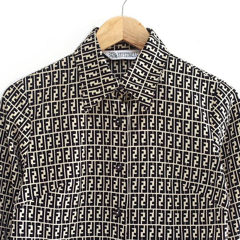 │Slowly│Maze - Vintage shirt │vintage. Vintage. - Women's Shirts - Polyester Multicolor