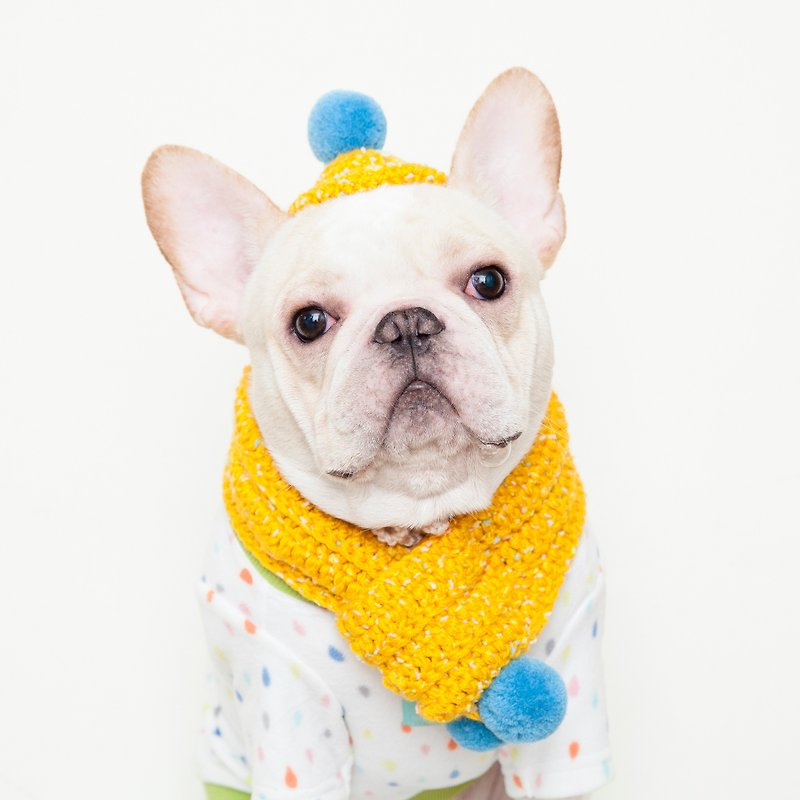 撒花球球喜洋洋毛帽 兩用暖暖圍巾-薑黃 - 寵物衣服 - 聚酯纖維 